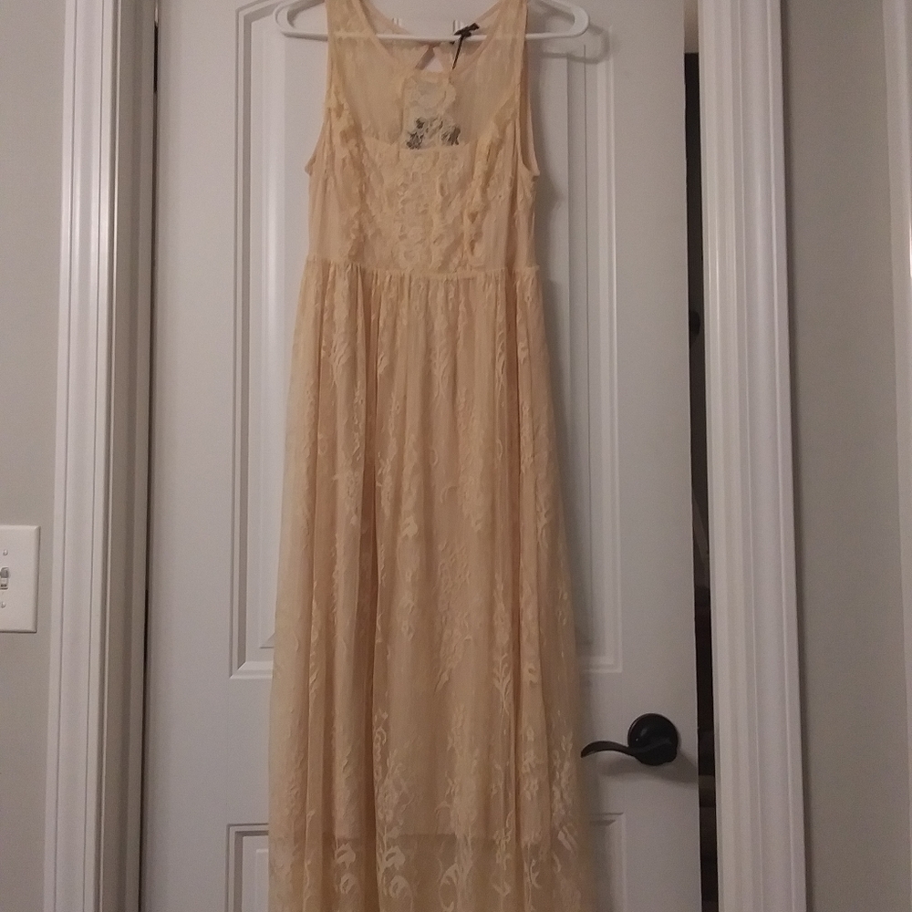 Midi lace dress.